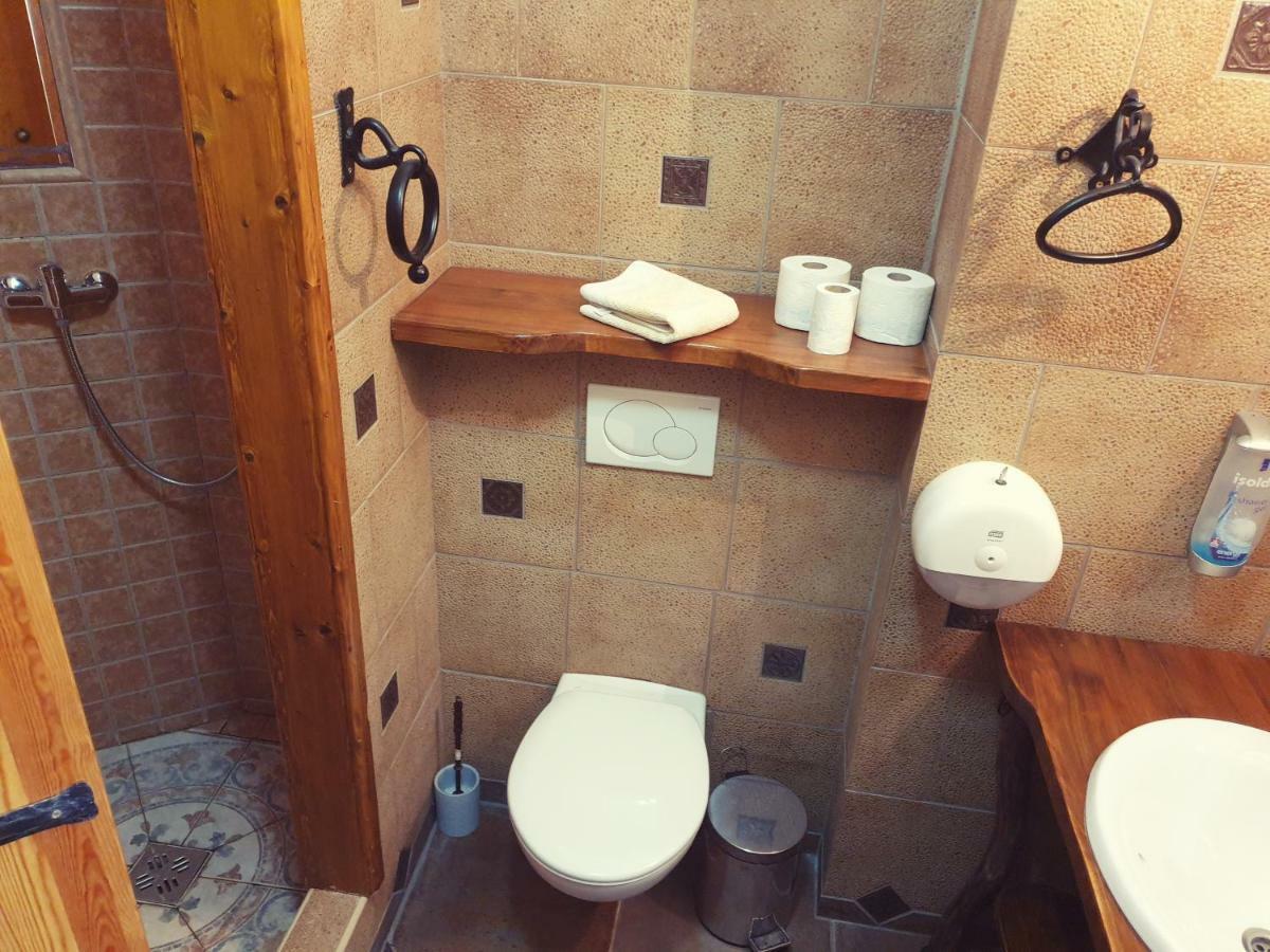 Penzion A Restauracia Toldi Galanta Luaran gambar