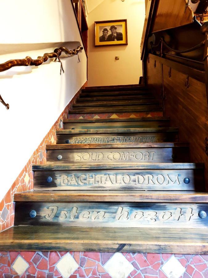 Penzion A Restauracia Toldi Galanta Luaran gambar