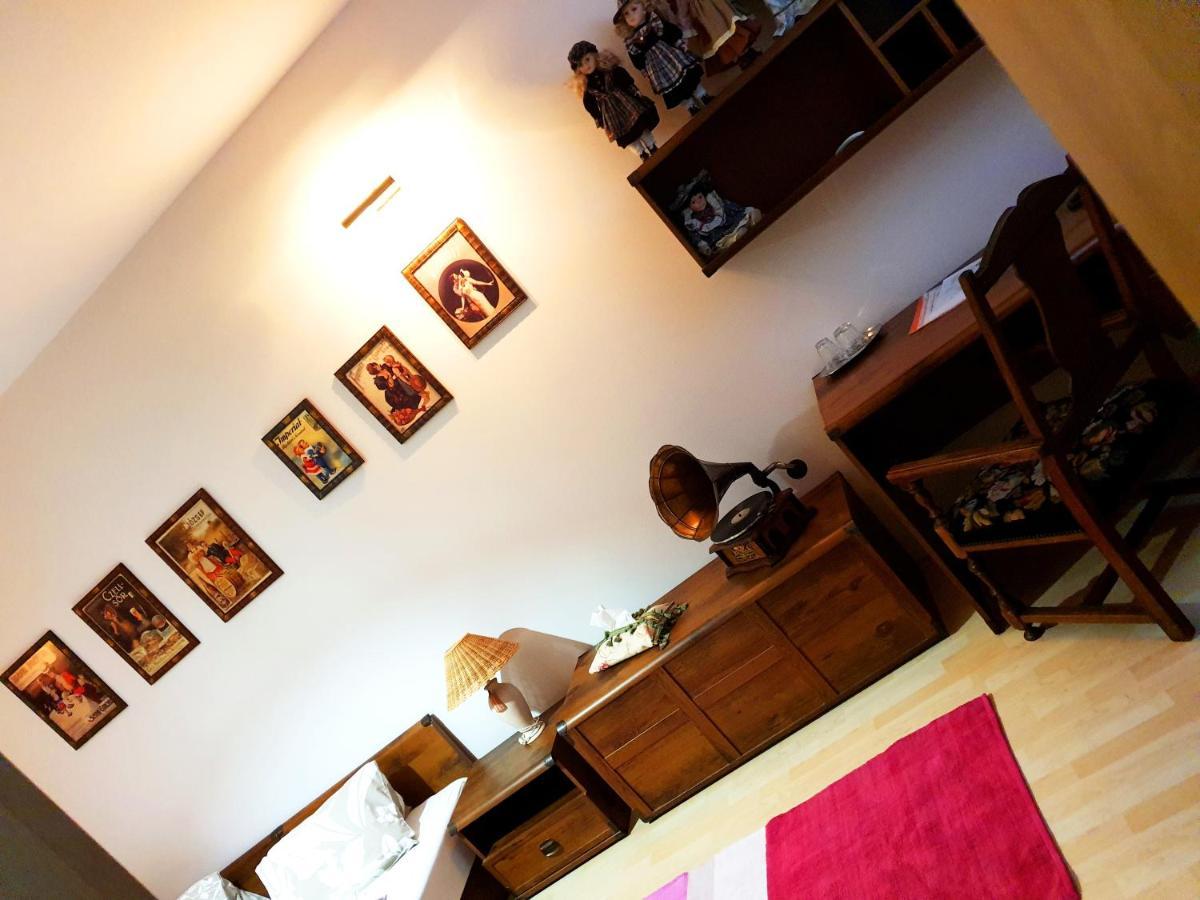 Penzion A Restauracia Toldi Galanta Luaran gambar
